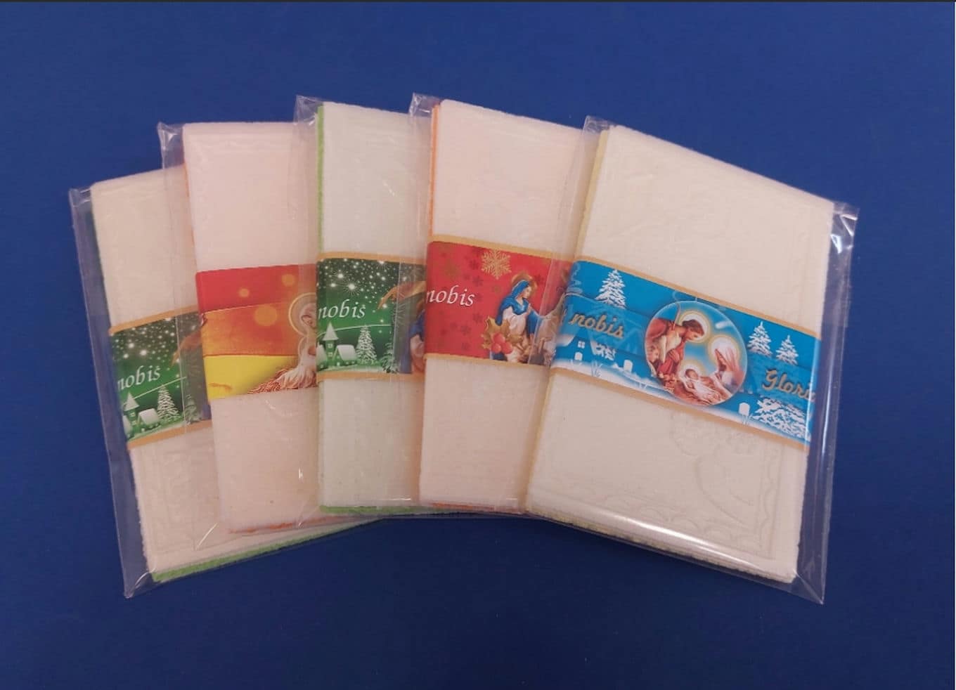 Wigilijny opłatek – symbol jedności i tradycji w Polsce